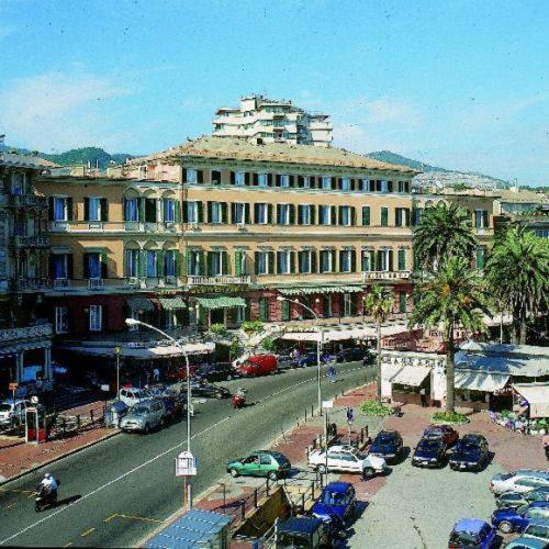 Hotel Mediterranee Genova Esterno foto