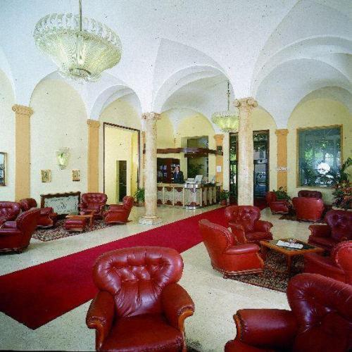 Hotel Mediterranee Genova Esterno foto